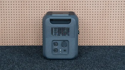 BLUETTI AC200L: left side