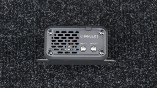 BLUETTI Charger 1: left ports